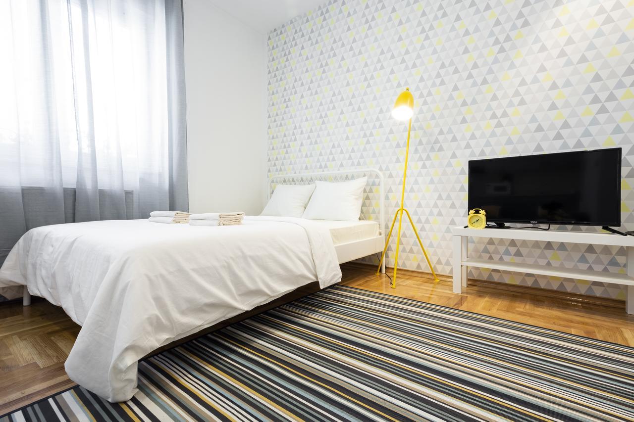 Giallo Apartment - Free Private Parking Novi Sad Extérieur photo