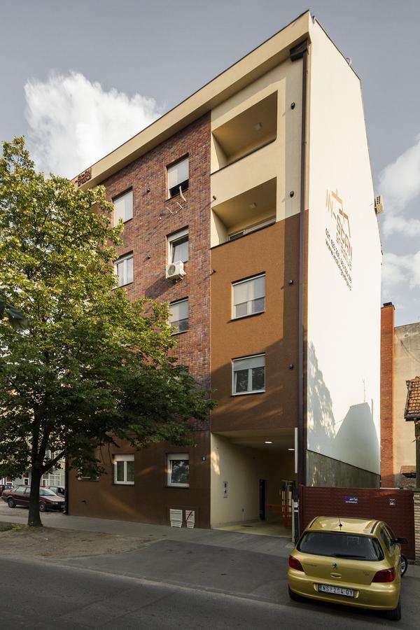 Giallo Apartment - Free Private Parking Novi Sad Extérieur photo